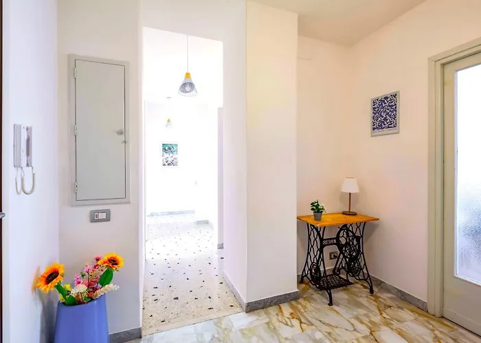 Hostly - Family Stresa Appartement